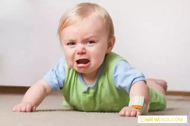 宝宝夜里爱哭闹是怎么回事？_会有-绞痛-肛门-哭闹- ()