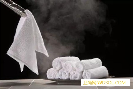 熬夜黑眼圈怎么快速消除对付黑眼圈就要这样做_黑眼圈-热敷-血液循环-熬夜-
