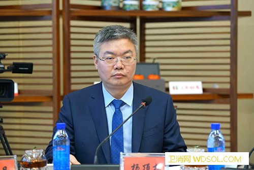 杨顶权：应从三个角度监管为老百姓选择化妆品提_角度-皮肤-化妆品-主任医师