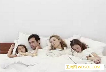 宝宝过早或过晚分房睡有什么影响吗_分房-家长们-父母-影响-