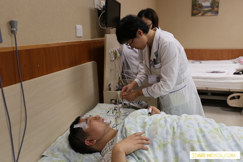 睡眠产业处风口万亿市场寻“规”破局_长庚-床垫-监测-睡眠