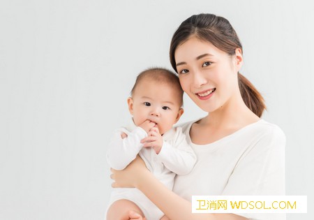 1岁宝宝身体什么部位最容易变形_脚部-父母-宝宝-还没-