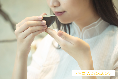 孕期羊水的产生和喝水有关系吗_羊水-胎儿-水分-饮水- ()