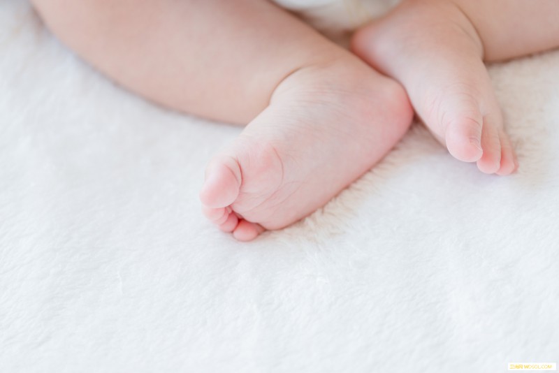 新生儿采集足跟血的作用_张女士-刚出生-检测-原因-