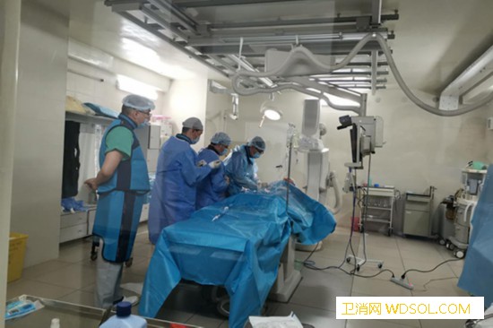 四位中国专家在吉尔吉斯斯坦完成两例心脏介入手_吉尔吉斯斯坦-病变-患者-手术