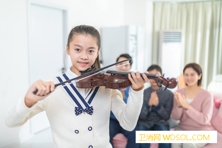 宝宝为什么玩起来不知疲惫_热量-运动员-疲惫-身体-