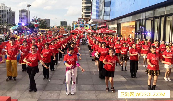 不只是热闹！金龙鱼1:1:1人民广场舞海口赛_海口市-海口-舞蹈-金龙鱼