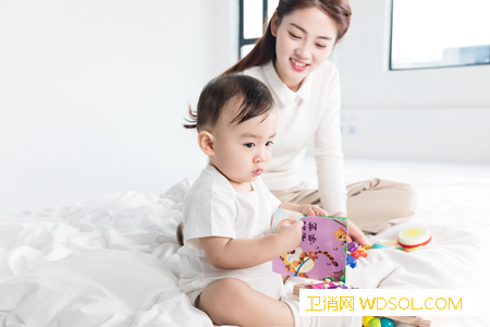 宝宝发烧怎么正确使用物理降温法_退烧-降温-身体-孩子-