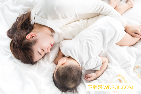 夏天宝宝怎么护理肚子后背_着凉-肚子-夏天-孩子-