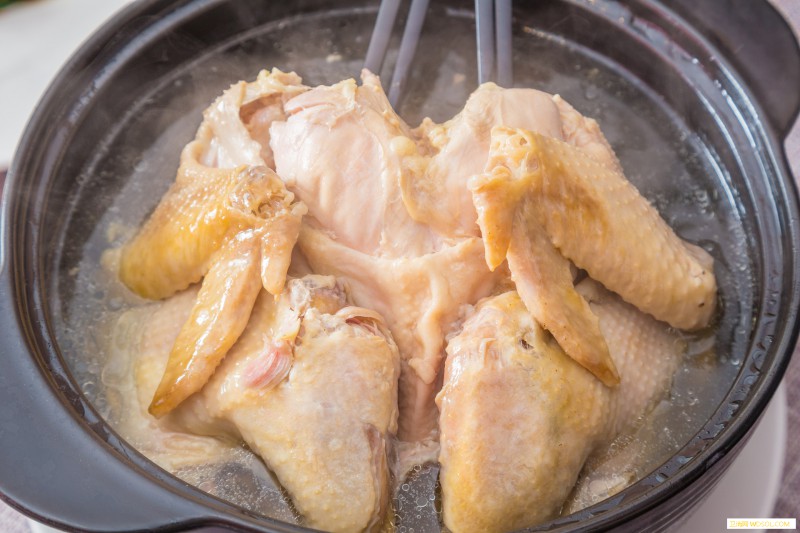 宝宝湿疹妈妈能吃鸡肉吗_皮肤病-湿疹-鸡肉-肉类-