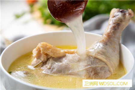 贴三伏贴可以吃鸡肉吗_伏贴-生冷-胡椒-鸡肉-