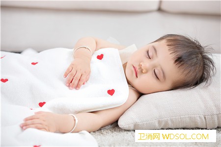 2020年四岁宝宝护理要点_止血带-尿床-止血-看电视-