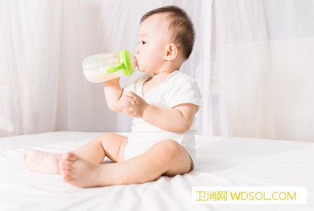 宝宝经常换奶粉好不好_配比-营养不良-奶粉-配方-