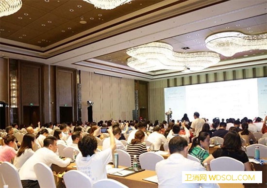 2019全国近视眼防控高峰论坛：教医结合防控_巴彦淖尔-防控-平阳-青少年