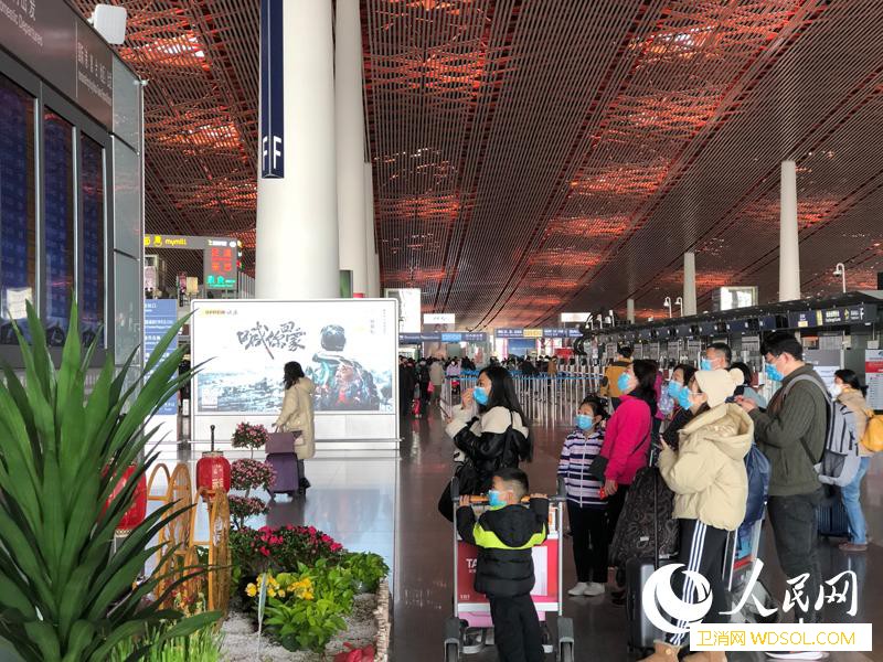 记者日记：逆行武汉到“风暴中心”去！_首都机场-武汉-口罩-天河