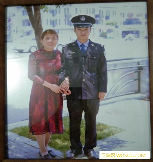 为了同一个目标母子奔赴不同的“战场”_冠状-疫情-儿子-妈妈